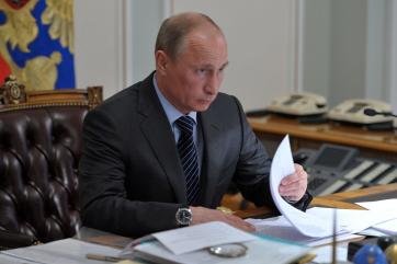 Путин пообещал не прекращать поддержку сельхозмашиностроения